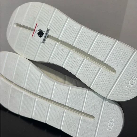 Women’s UGG adaleen sneaker - Picture 5 of 5